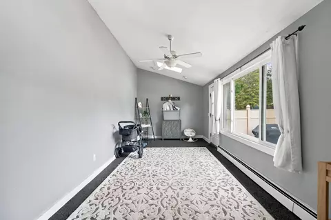 Entry Way - 3 Clover Ln, Brewer, ME 04412 photo 2 of 4