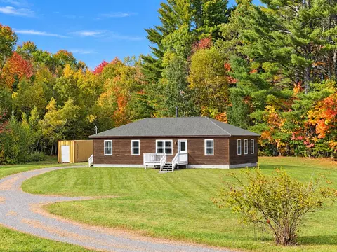 286 Burrough Rd, Sangerville, ME 04479