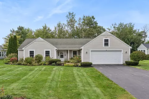 4 Juneberry Ln, Scarborough, ME 04074