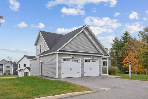 12 Waxwing Ln #49, Falmouth, ME 04105