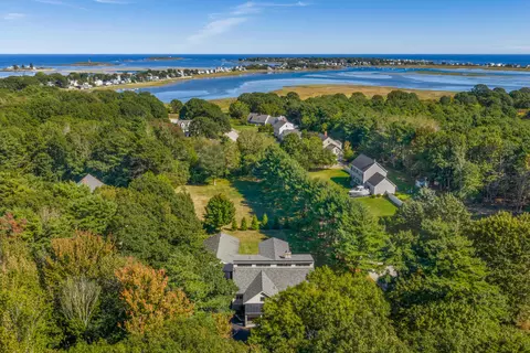 71 Old Pool Rd, Biddeford, ME 04005