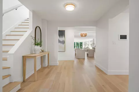 Entry Way - 71 Old Pool Rd, Biddeford, ME 04005 photo 5 of 13