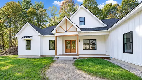 Exterior - 3 Walker Dr #101, Saco, ME 04072 photo 12 of 18