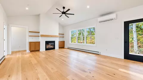 Living - 3 Walker Dr #101, Saco, ME 04072 photo 2 of 8