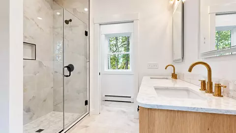 Bath - 3 Walker Dr #101, Saco, ME 04072 photo 3 of 11