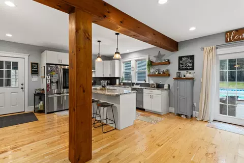 Entry Way - 18 Methodist Rd, Westbrook, ME 04092 photo 1 of 7