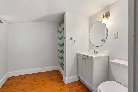 Bath - 41 Middlesex Rd, Topsham, ME 04086 photo 2 of 2