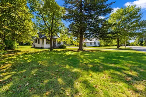 Exterior - 41 Middlesex Rd, Topsham, ME 04086 photo 7 of 16