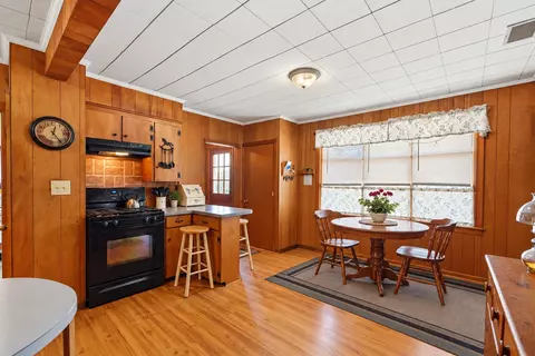 Kitchen - 41 Middlesex Rd, Topsham, ME 04086 photo 3 of 6