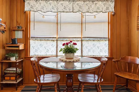 Dining - 41 Middlesex Rd, Topsham, ME 04086 photo 1 of 2