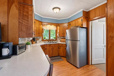 Kitchen - 41 Middlesex Rd, Topsham, ME 04086 photo 6 of 6