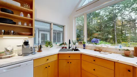 Kitchen - 33 Quarry Dr, Readfield, ME 04355 photo 13 of 15