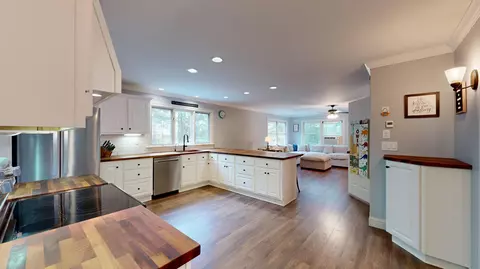 Kitchen - 33 Quarry Dr, Readfield, ME 04355 photo 1 of 15