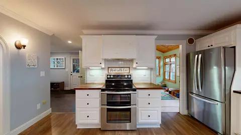Kitchen - 33 Quarry Dr, Readfield, ME 04355 photo 3 of 15