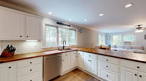 Kitchen - 33 Quarry Dr, Readfield, ME 04355 photo 6 of 15