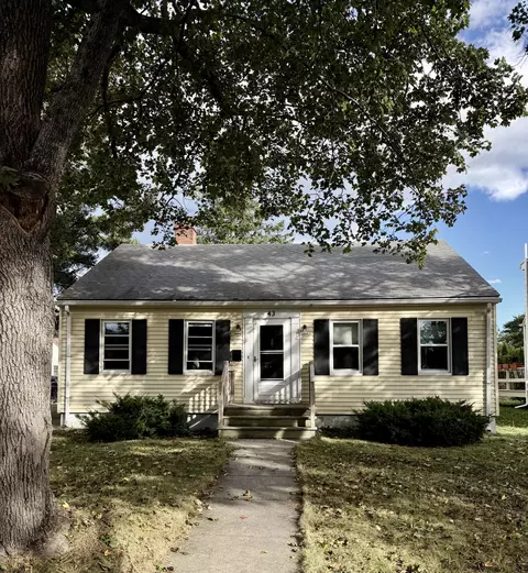 43 Edwards St, Portland, ME 04102