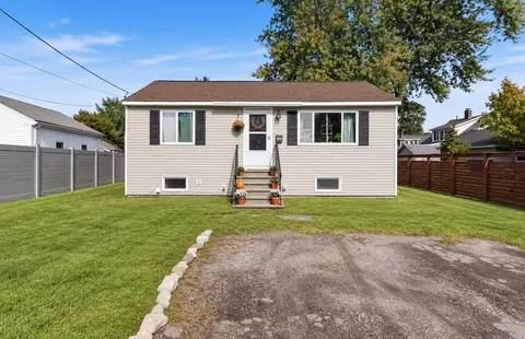 15 Chesley Ave, Portland, ME 04103