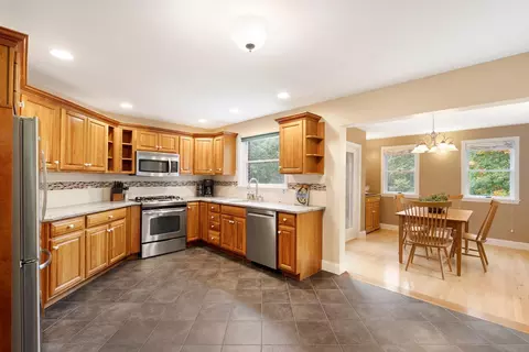Kitchen - 2 Aspen Rdg, Raymond, ME 04071 photo 3 of 4