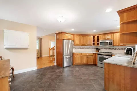 Kitchen - 2 Aspen Rdg, Raymond, ME 04071 photo 2 of 4