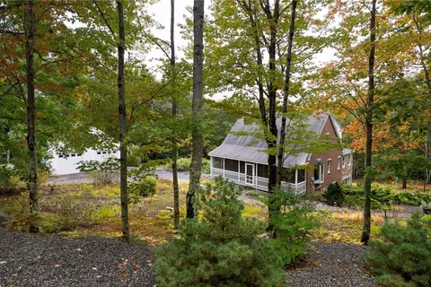 Exterior - 2 Aspen Rdg, Raymond, ME 04071 photo 13 of 14