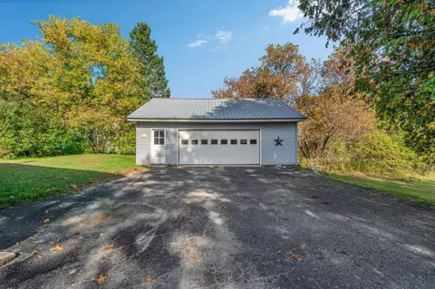 Exterior - 247 Maine Ave, Millinocket, ME 04462 photo 6 of 13