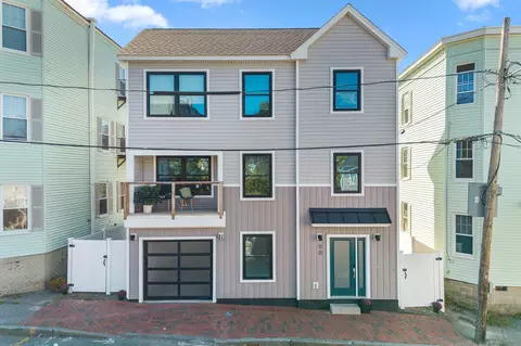 50 Myrtle St, Portland, ME 04101