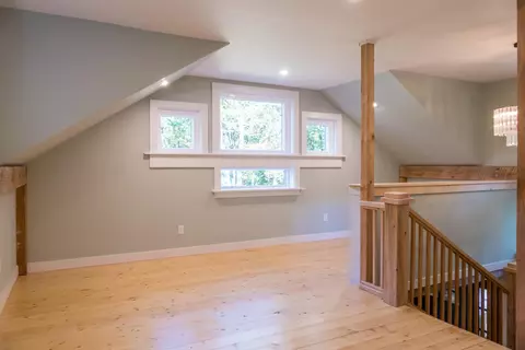 Living - 15 Rays Dr, Woolwich, ME 04579 photo 4 of 5