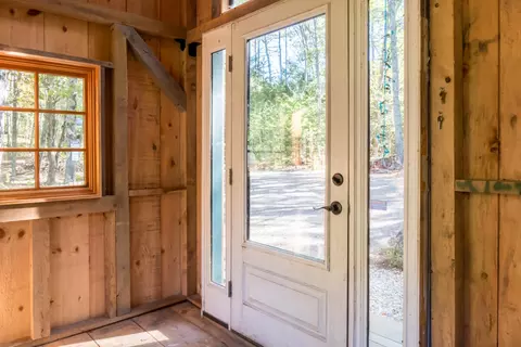 Entry Way - 15 Rays Dr, Woolwich, ME 04579 photo 10 of 11