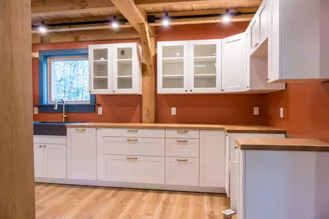 Kitchen - 15 Rays Dr, Woolwich, ME 04579 photo 4 of 8