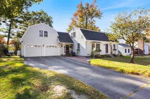 88 Greenwood Ln, Portland, ME 04103