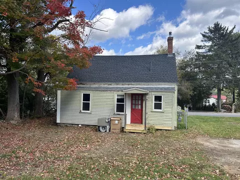165 Rogers Rd, Kittery, ME 03904