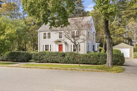 29 Longfellow St, Portland, ME 04103