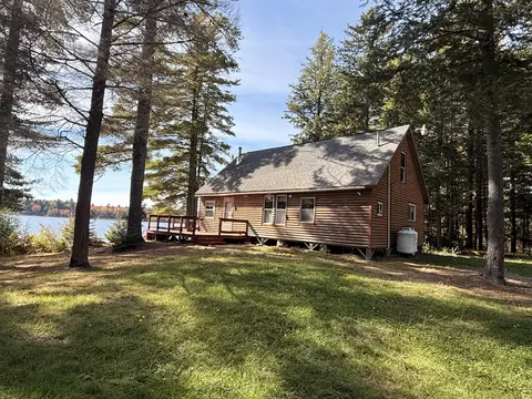 482 Lake Rd, Mattawamkeag, ME 04459