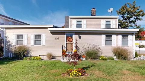 10 Ocean Park Rd #7, Old Orchard Beach, ME 04064