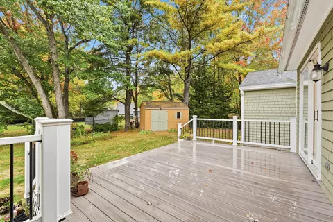 Exterior - 29 Ivanhoe Dr, Topsham, ME 04086 photo 6 of 6