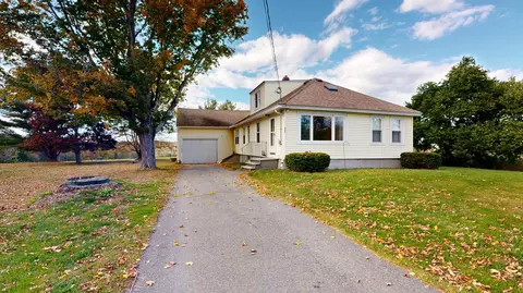 409 Main St, Monmouth, ME 04259