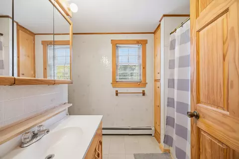 Bath - 951 Main St, Dixfield, ME 04224 photo 2 of 3