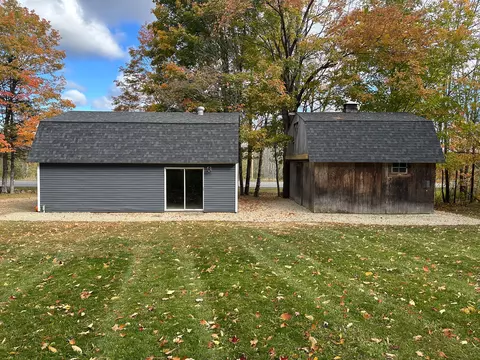 Exterior - 1376 Main Rd, Carmel, ME 04419 photo 4 of 10