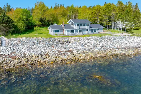 463 Seawall Rd, Southwest Harbor, ME 04679