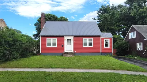 110 E Commonwealth Dr, Portland, ME 04103