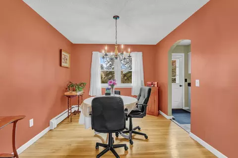 Dining - 49 Juniper St, Bangor, ME 04401 photo 2 of 3