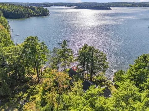 7 Crooked Spruce Dr S, Bath, ME 04530 photo 2