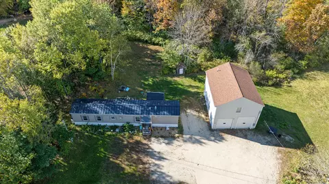 866 Lewiston Rd, New Gloucester, ME 04260