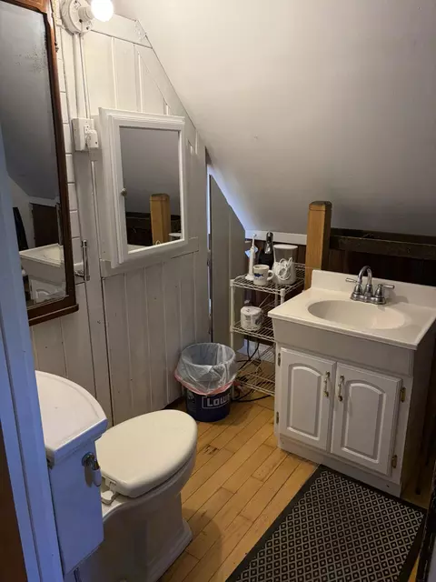 Bath - 178 N Gorham Rd, Gorham, ME 04038 photo 4 of 5