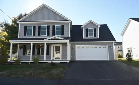 34 Enterprise Dr, Brunswick, ME 04011