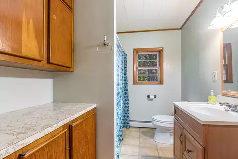 Bath - 579 River Rd, Windham, ME 04062 photo 1 of 1