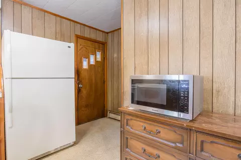 Entry Way - 579 River Rd, Windham, ME 04062 photo 1 of 3
