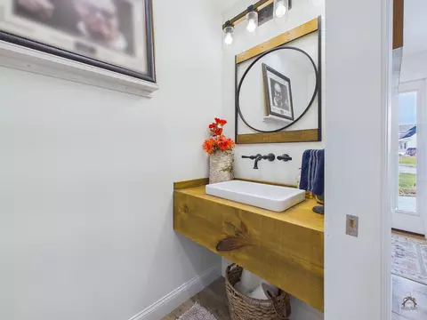 Bath - 67 Elmaple Dr, Westbrook, ME 04092 photo 1 of 5