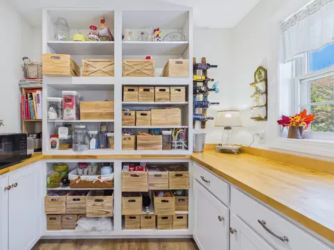 Kitchen - 67 Elmaple Dr, Westbrook, ME 04092 photo 10 of 10