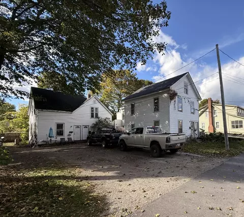 12 State St, Rockland, ME 04841